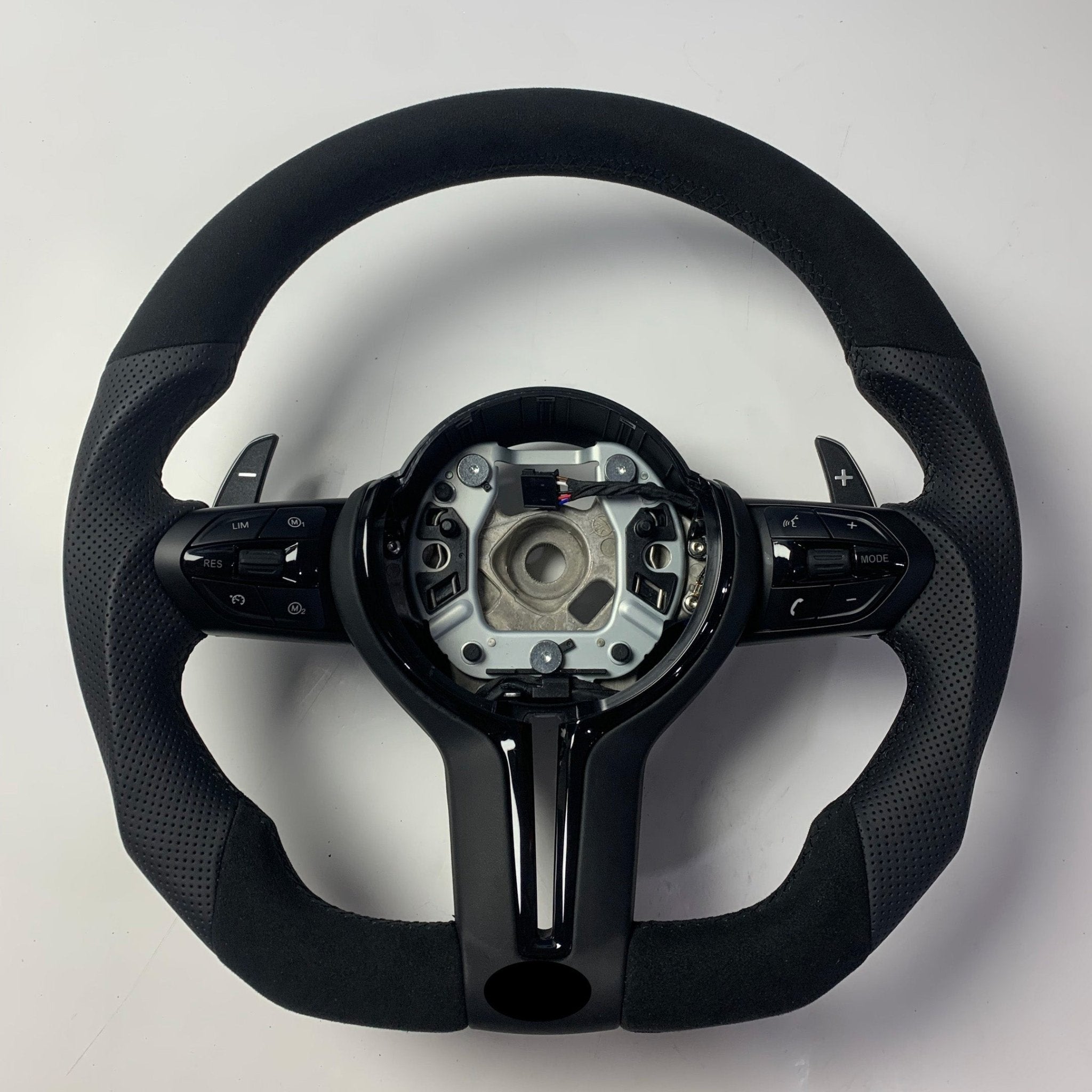 BMW F30 F10 F12 F32 F80 F82 M3 M4 M5 M6 3 SERIES 4 SERIES 5 SERIES 6 SERIES LEATHER FLAT BOTTOM STEERING WHEEL - BeamerFreak